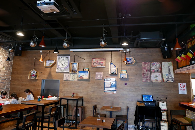 OLA 酒吧及餐厅——OLA 酒吧及餐厅与旋乐吧MG+DXR扩声系统