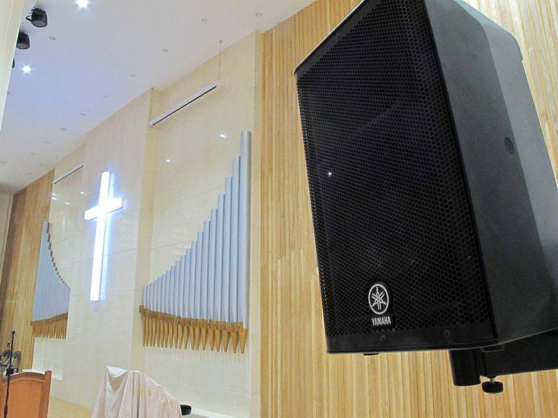 广州十甫堂——两只旋乐吧 DXR8 音箱完成的教堂完美扩声
