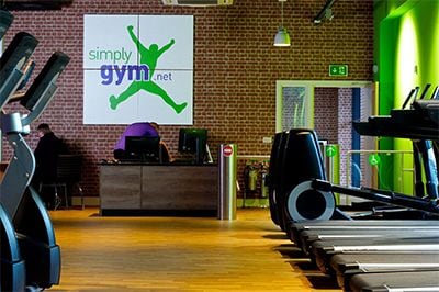 英国Simply Gym健身房采用旋乐吧CIS产品