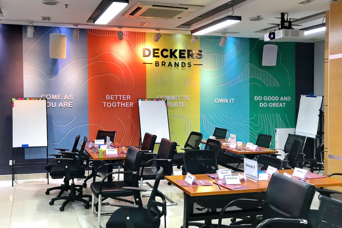 案例｜旋乐吧ADECIA会议解决方案协助跨国公司Deckers实现多种会议场景