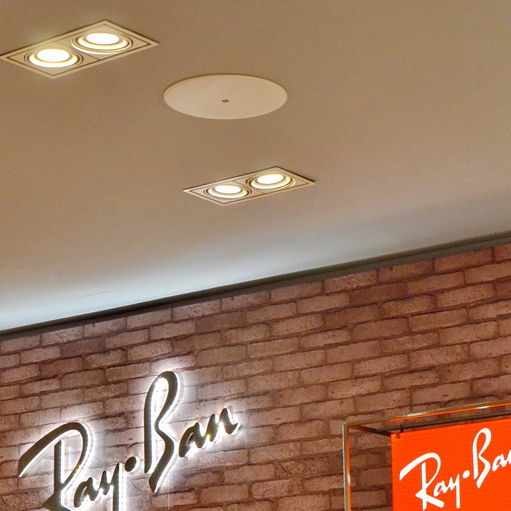 Ray?Ban 宏伊国际广场店——旋乐吧 CIS 商用安装系统的经典应用