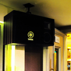 强强北京国际商务酒店——旋乐吧高端KMS-2500音箱的酒店KTV运用